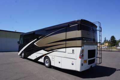 Addtional photo of 2021 TIFFIN ALLEGRO BREEZE 33'