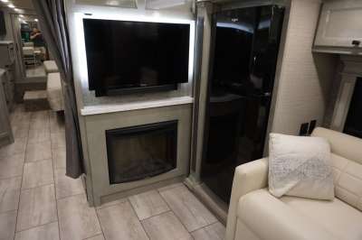 Addtional photo of 2021 TIFFIN ALLEGRO BREEZE 33'