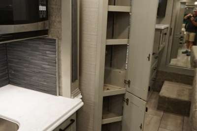 Addtional photo of 2021 TIFFIN ALLEGRO BREEZE 33'