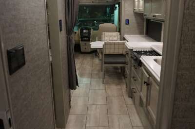 Addtional photo of 2021 TIFFIN ALLEGRO BREEZE 33'