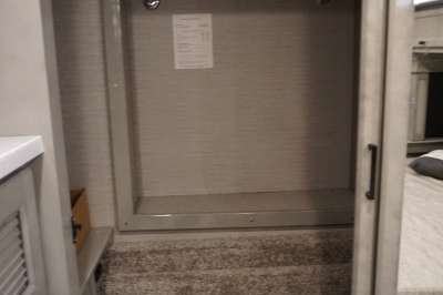 Addtional photo of 2021 TIFFIN ALLEGRO BREEZE 33'