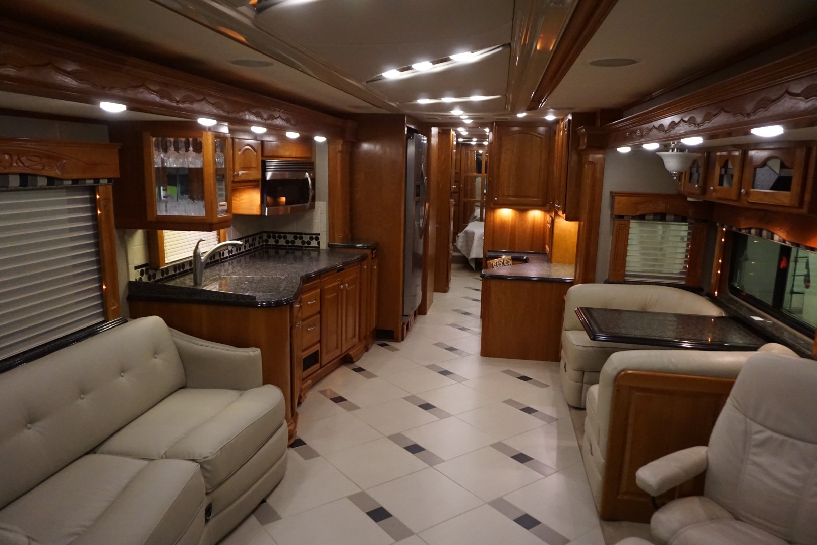 Interior photo of 2008 MAGNA GALILEO 45'