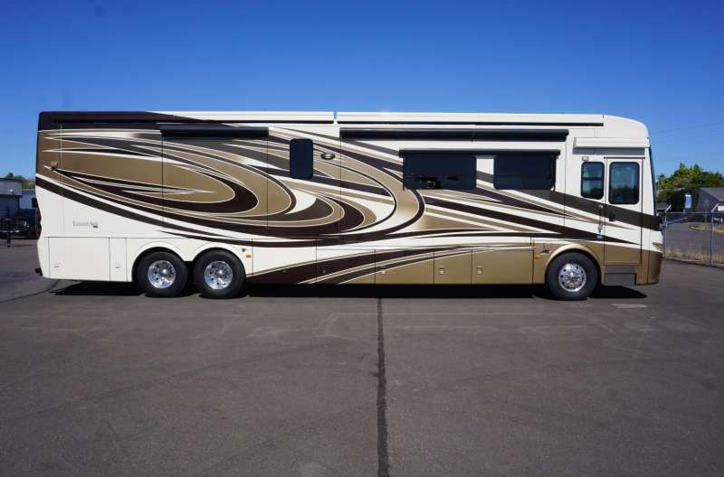 Exterior photo of 2015 NEWMAR LONDON AIRE 4599
