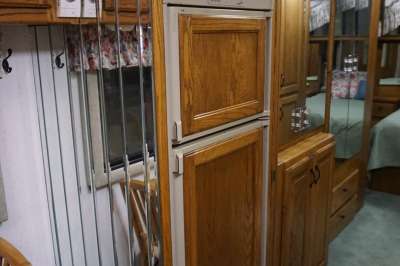 Addtional photo of 1998 INTRIGUE GARNET 32'