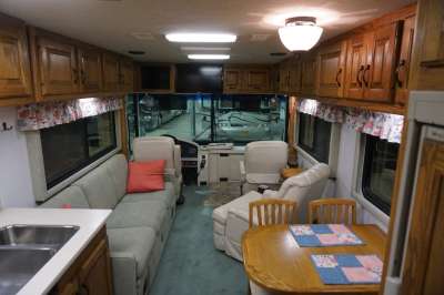 Addtional photo of 1998 INTRIGUE GARNET 32'