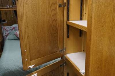 Addtional photo of 1998 INTRIGUE GARNET 32'