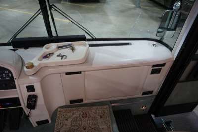 Addtional photo of 1998 INTRIGUE GARNET 32'
