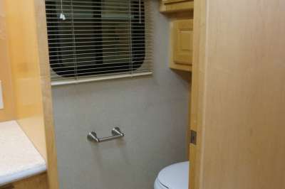 Addtional photo of 2003 ALLURE Cascade 40'