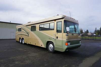 Addtional photo of 2003 ALLURE Cascade 40'