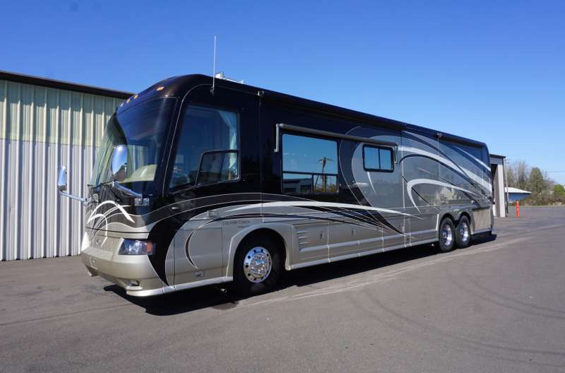 Exterior photo of 2006 INTRIGUE OVATION 42'