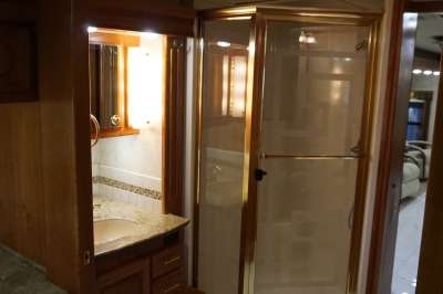 Addtional photo of 2006 INTRIGUE OVATION 42'