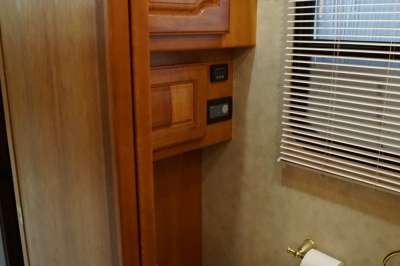 Addtional photo of 2006 INTRIGUE OVATION 42'