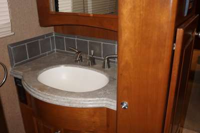 Addtional photo of 2007 AFFINITY ALEXANDER VALLEY 45'