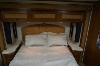 Addtional photo of 2005 SAFARI GAZELLE 40'
