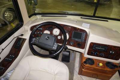 Addtional photo of 2005 SAFARI GAZELLE 40'