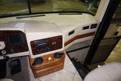 Addtional photo of 2005 SAFARI GAZELLE 40'