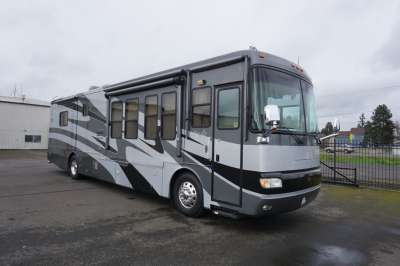 Addtional photo of 2005 SAFARI GAZELLE 40'