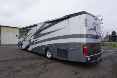 Addtional photo of 2005 SAFARI GAZELLE 40'
