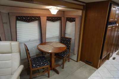 Addtional photo of 2005 SAFARI GAZELLE 40'
