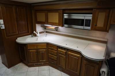 Addtional photo of 2005 SAFARI GAZELLE 40'