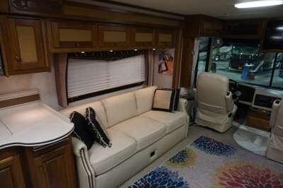 Addtional photo of 2005 SAFARI GAZELLE 40'