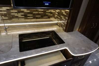 Addtional photo of 2017 ENTERGA ANTHEM 44B