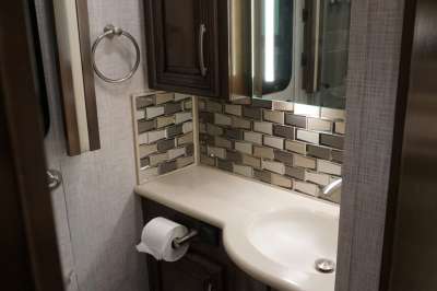 Addtional photo of 2021 NEWMAR NEWAIRE 33'