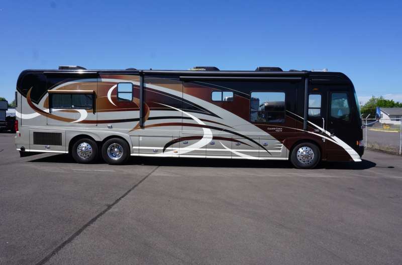 Exterior photo of 2009 INTRIGUE OVATION 42'