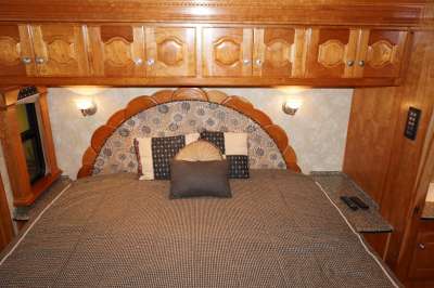 Addtional photo of 2009 INTRIGUE OVATION 42'