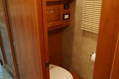 Addtional photo of 2009 INTRIGUE OVATION 42'