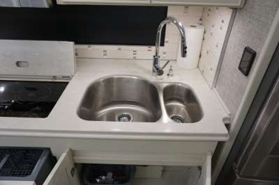 Addtional photo of 2023 TIFFIN PHAETON 37BH