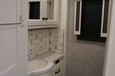 Addtional photo of 2023 TIFFIN PHAETON 37BH