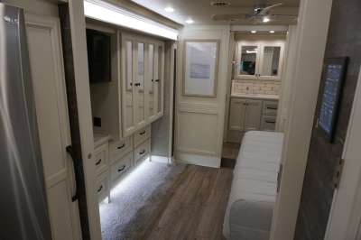 Addtional photo of 2023 TIFFIN PHAETON 37BH