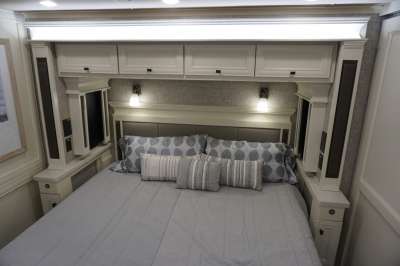 Addtional photo of 2023 TIFFIN PHAETON 37BH
