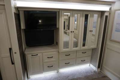 Addtional photo of 2023 TIFFIN PHAETON 37BH