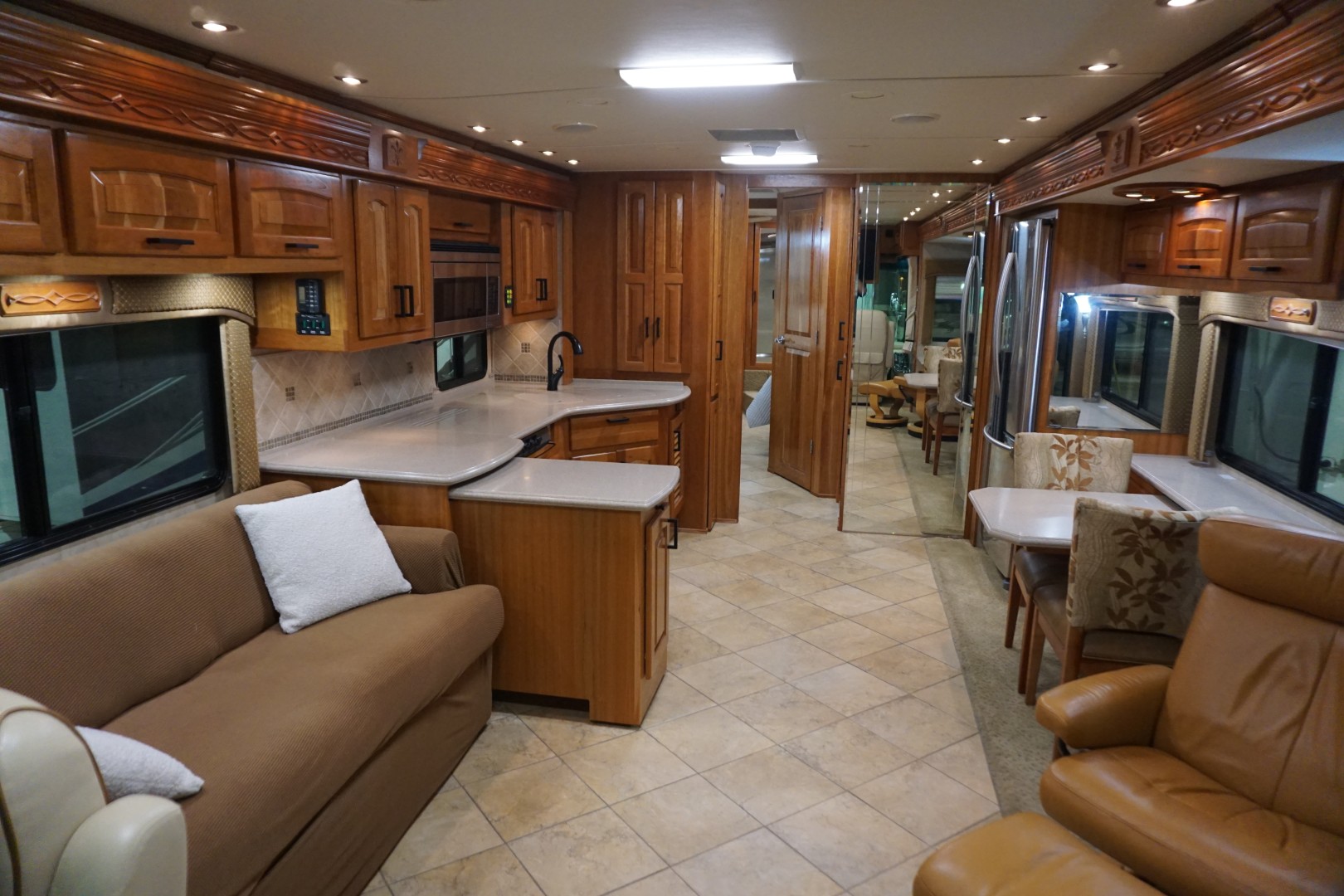 Interior photo of 2008 BEAVER CONTESSA 40